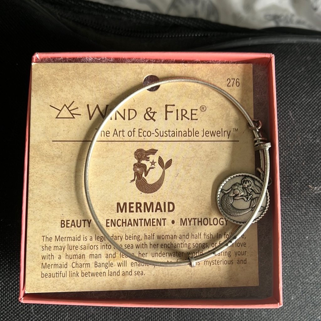 Wind And Fire Mermaid Bracelet.